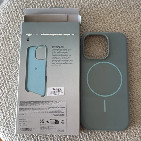 iPhone case - Picture 6 of 8